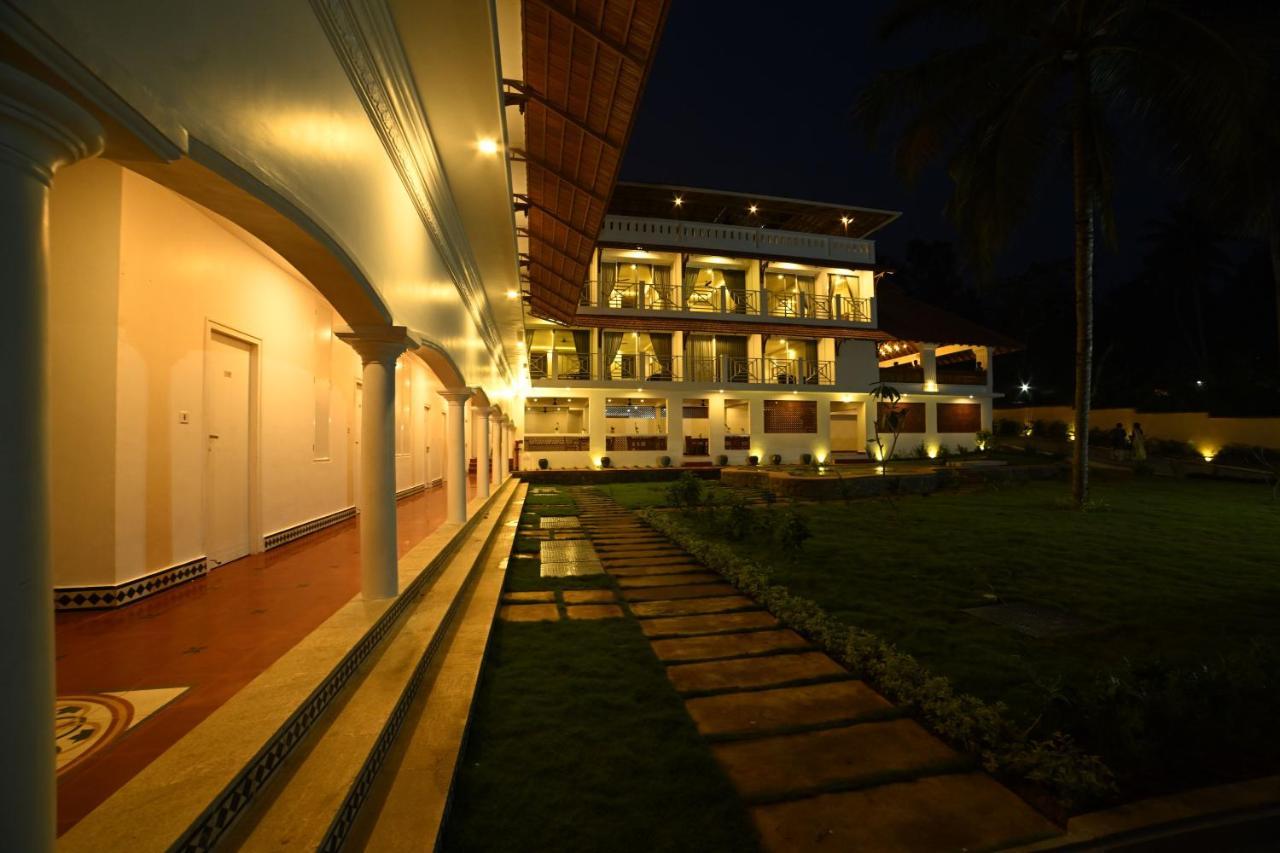 Aadisaktthi Leisure Resort, Kovalam トリバンドラム エクステリア 写真